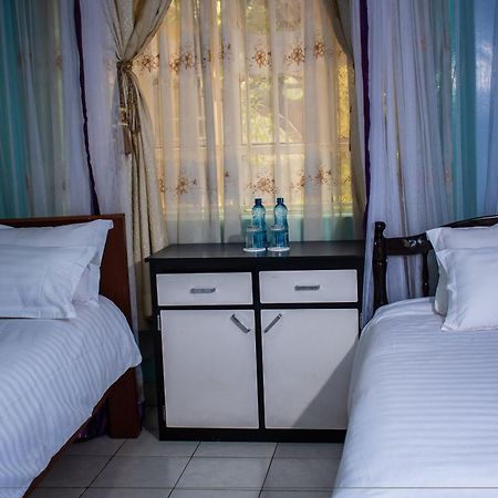 Tommy'S Airport Lounge Hotell Syokimau Eksteriør bilde