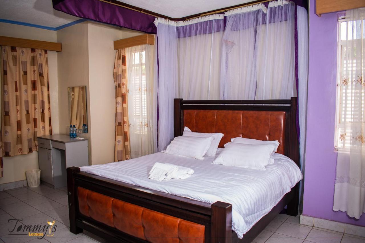 Tommy'S Airport Lounge Hotell Syokimau Eksteriør bilde